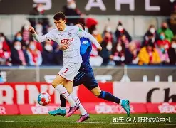 关于多特蒙德今日表现抢眼，维尼修斯整场无解，教练赛后亲自拥抱的信息